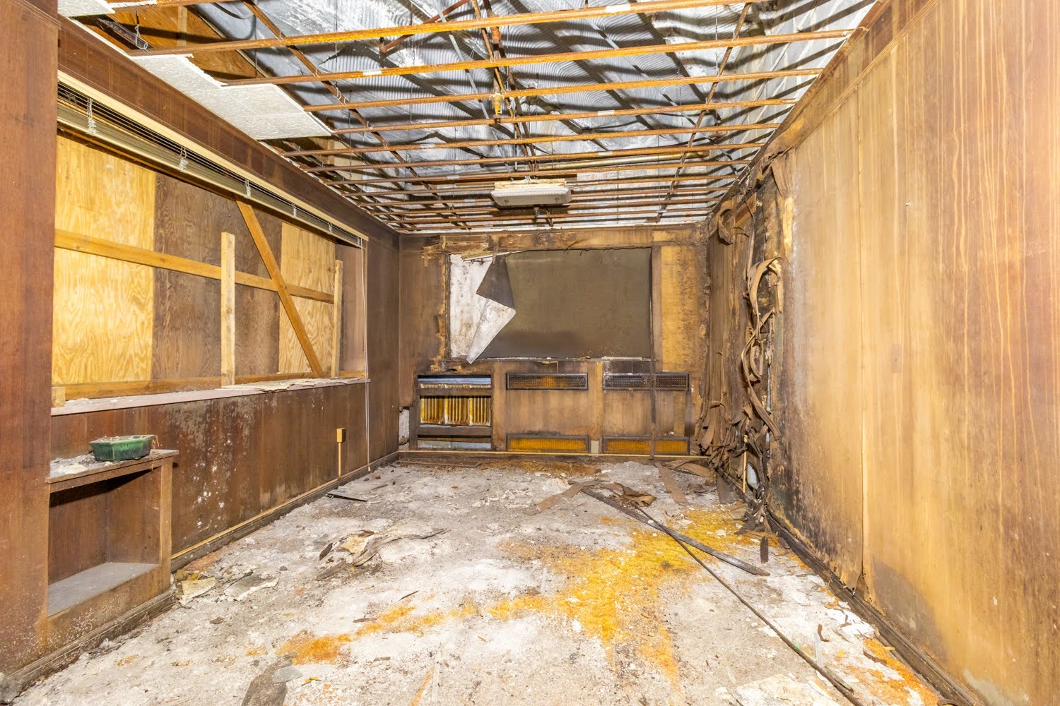 main property photo 31