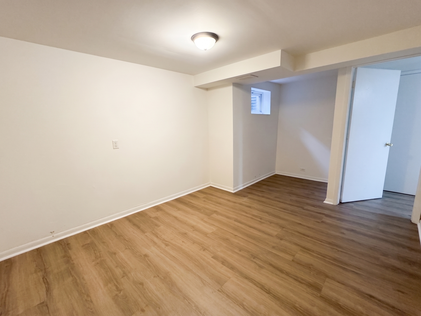 property viewer photo 12