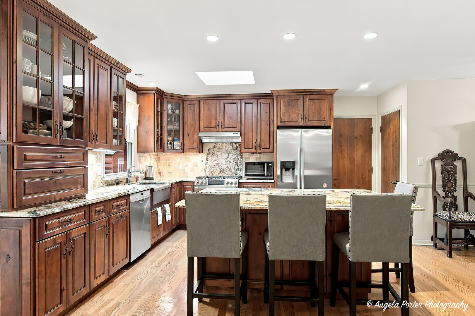 main property photo 7