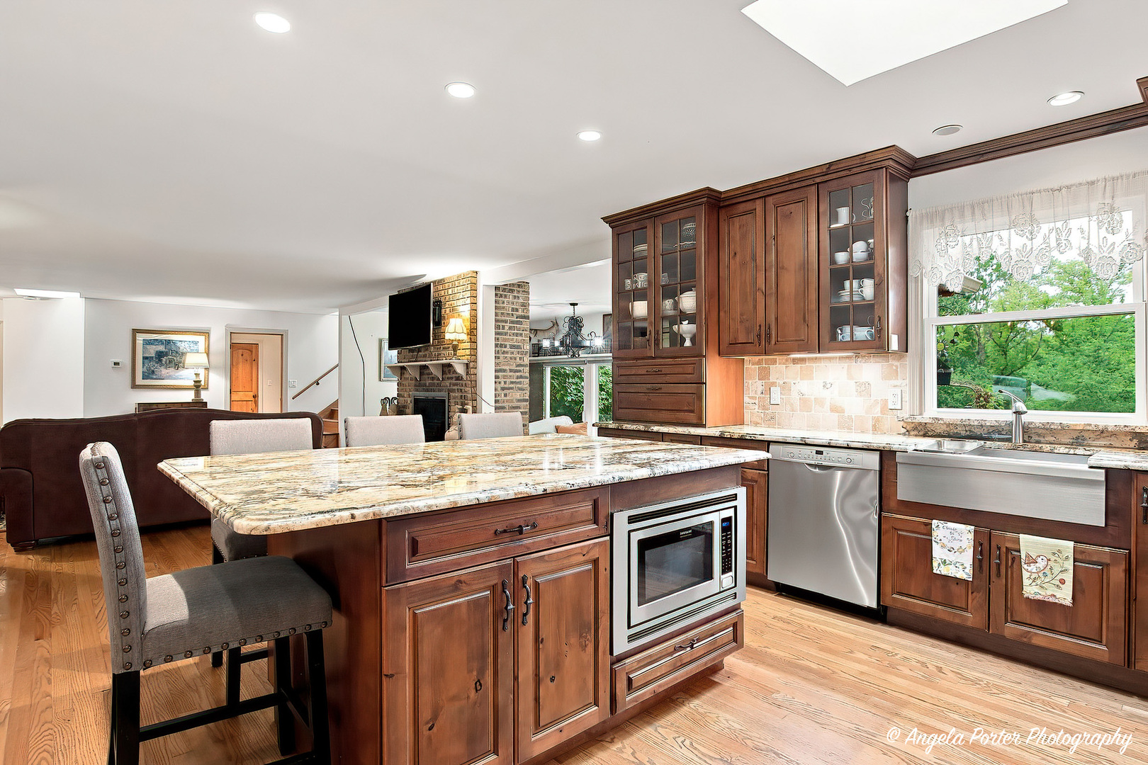 main property photo 9