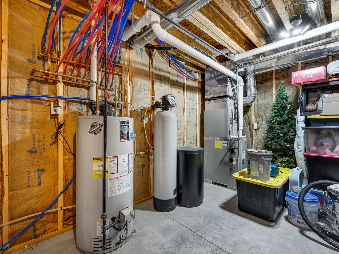 main property photo 32
