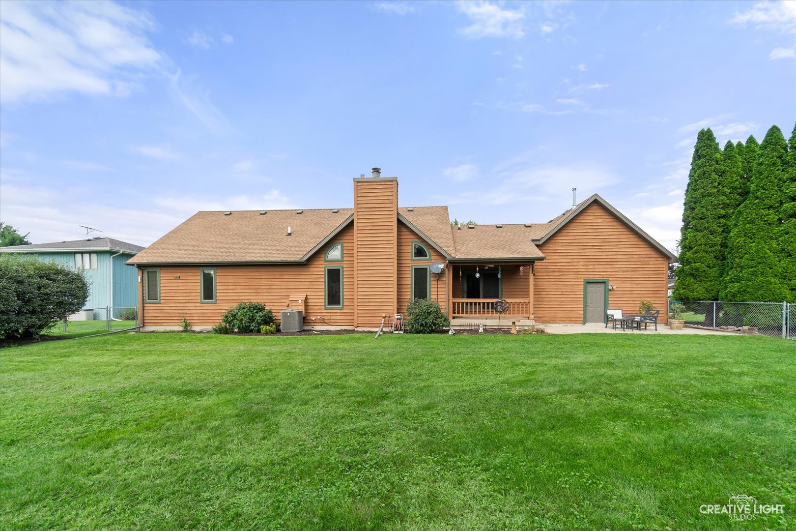 main property photo 25