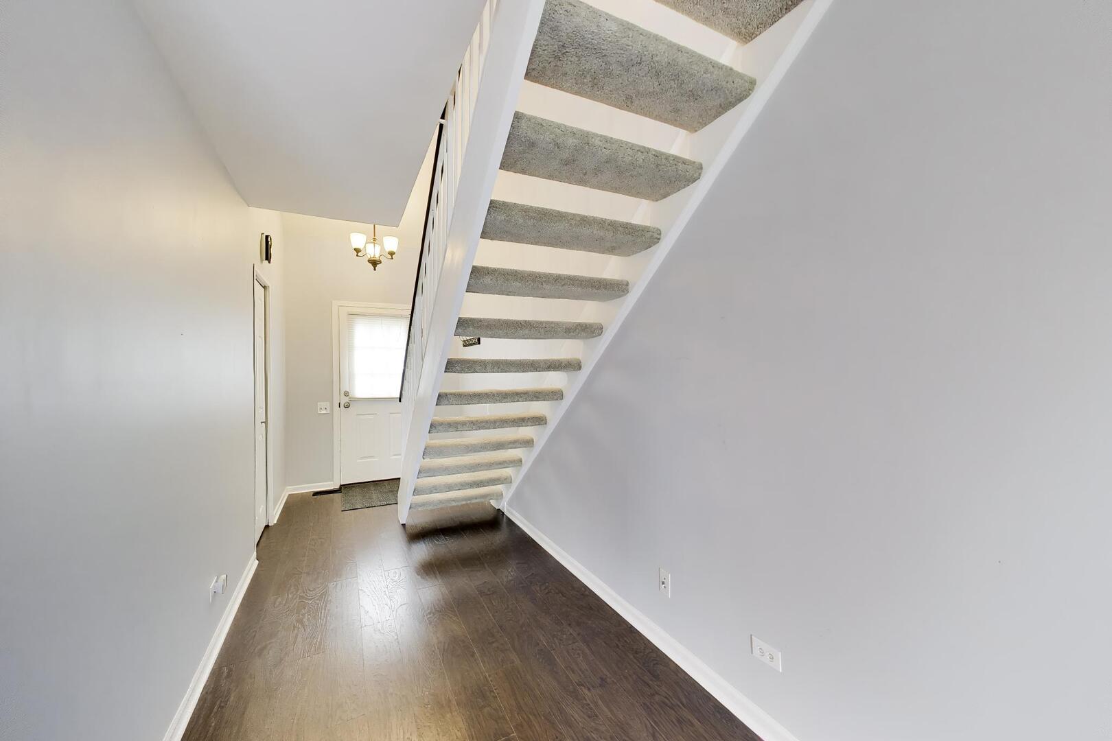 property viewer photo 1
