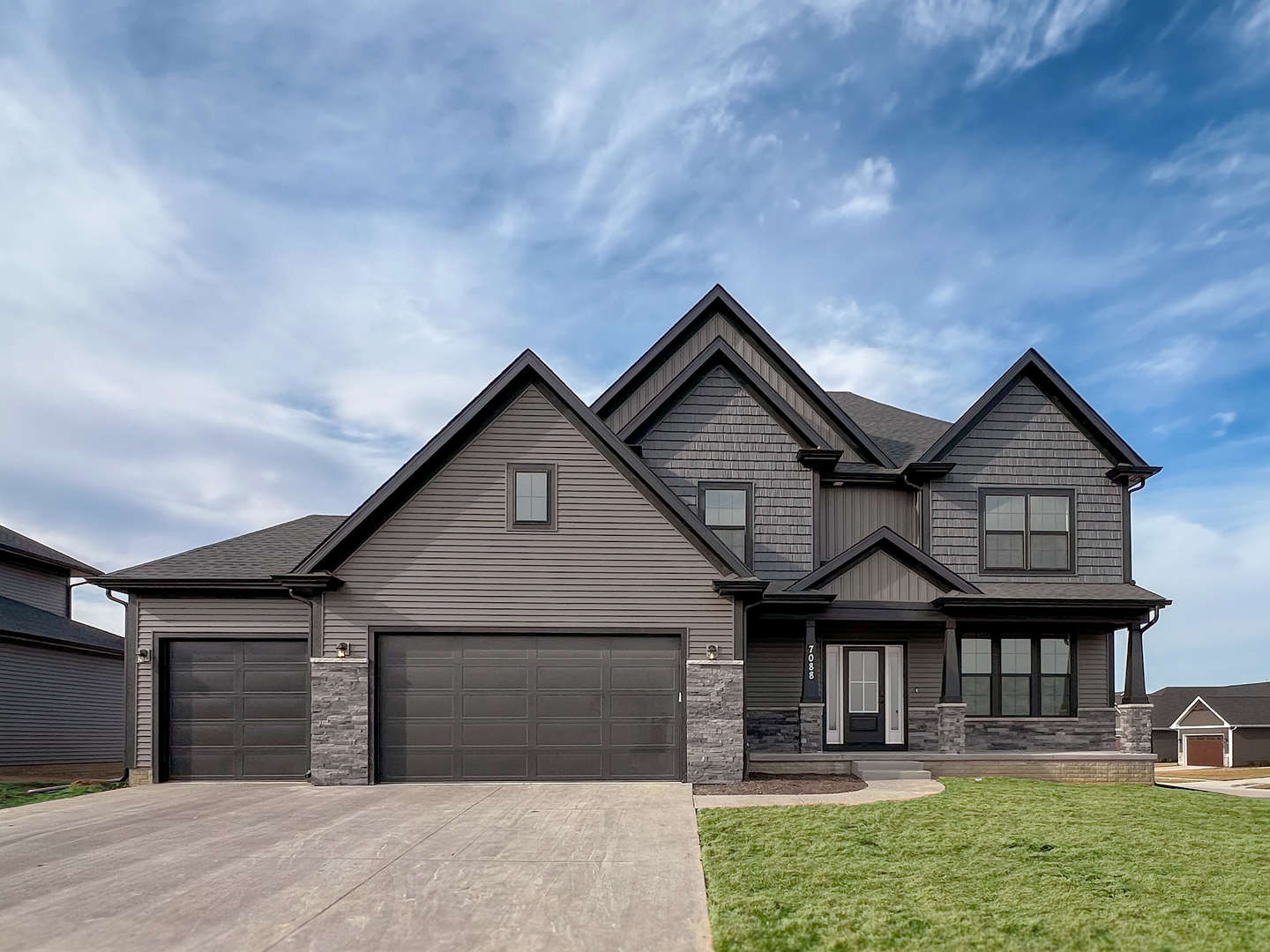 main property photo 0