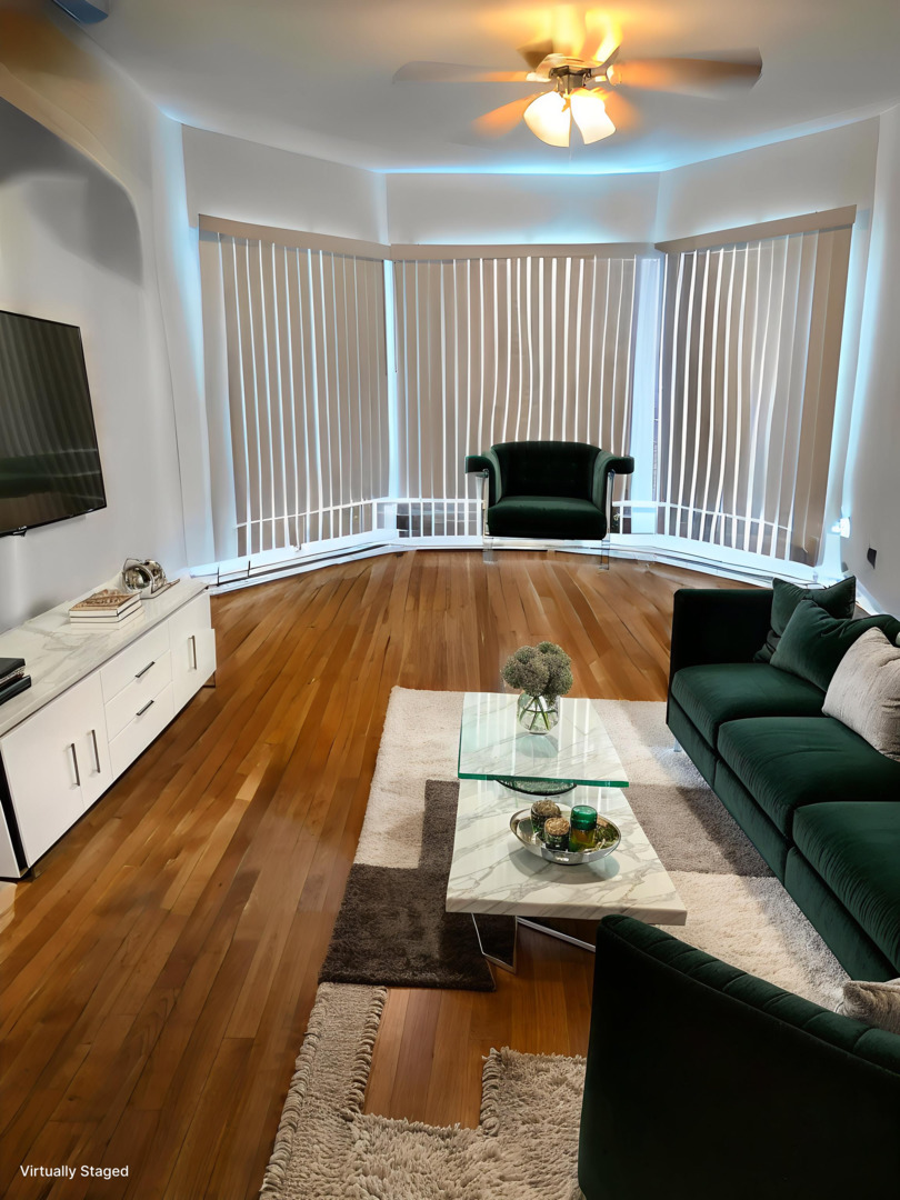 property viewer photo 1