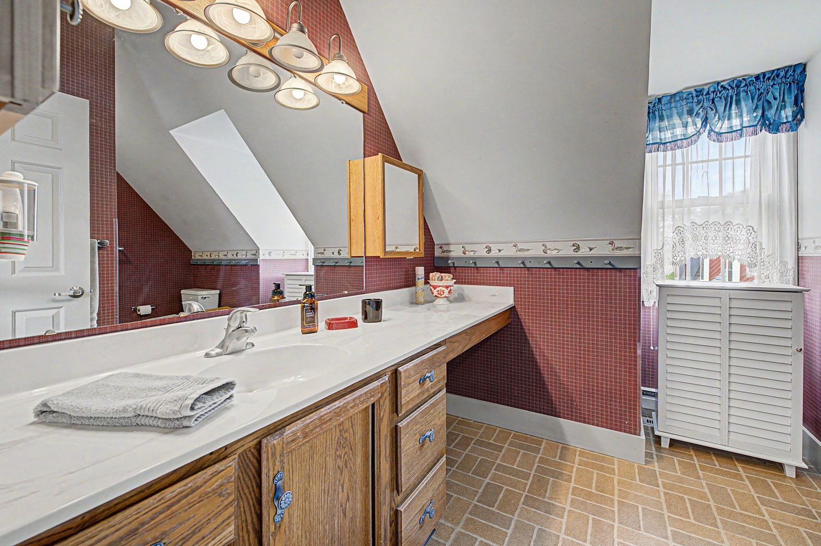 main property photo 12