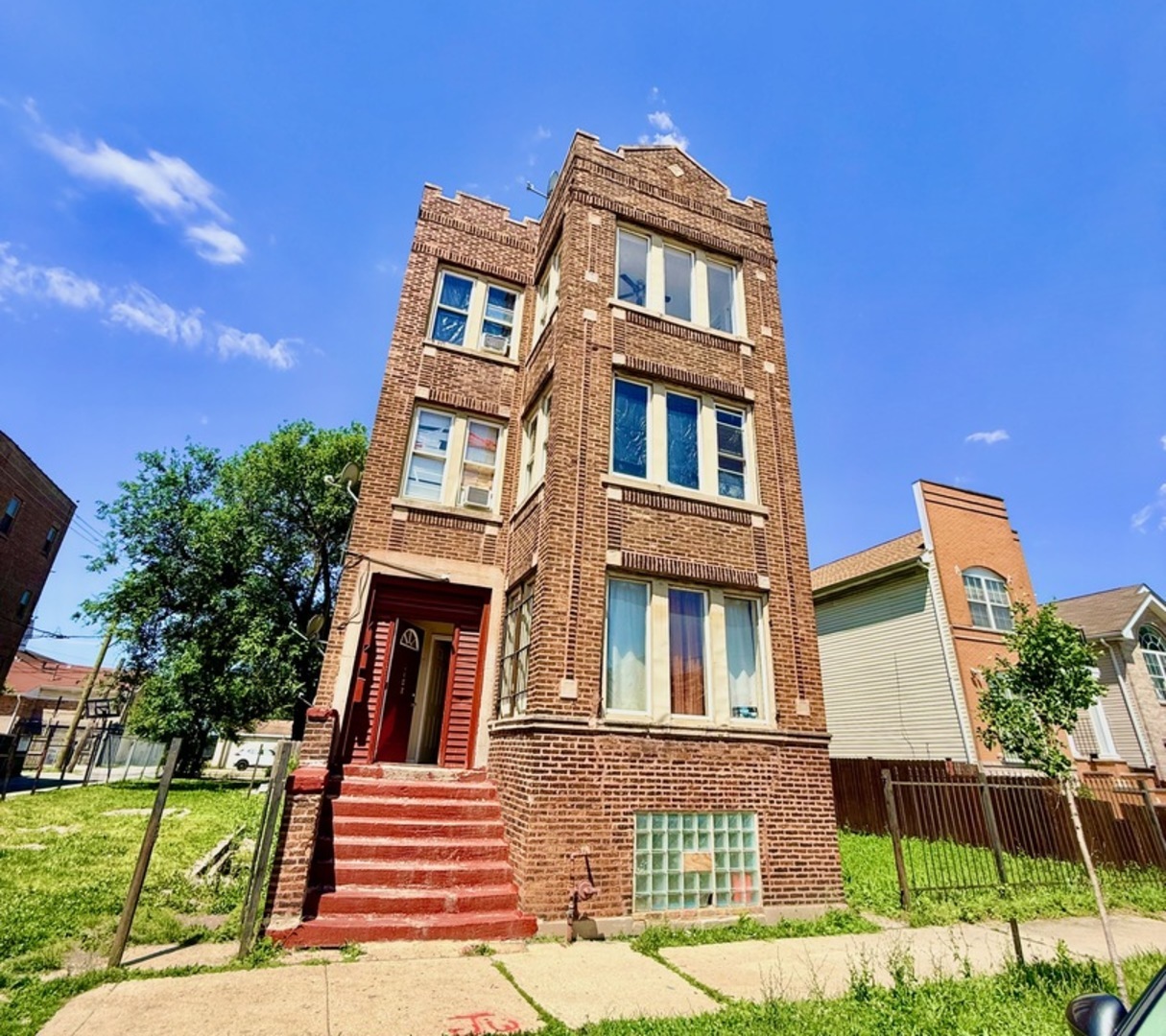 main property photo 19