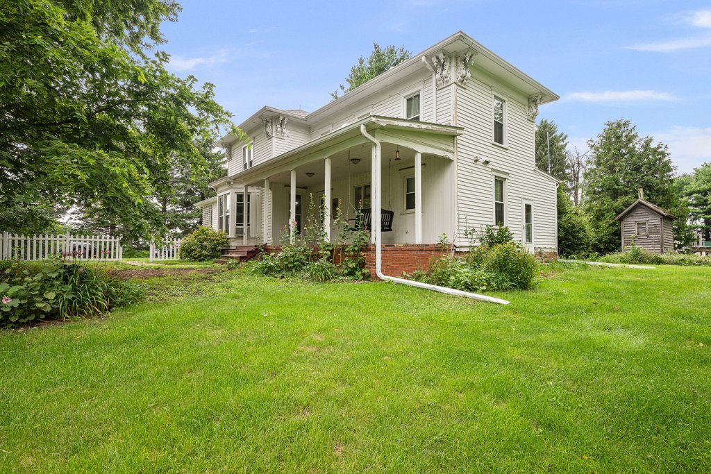 main property photo 44