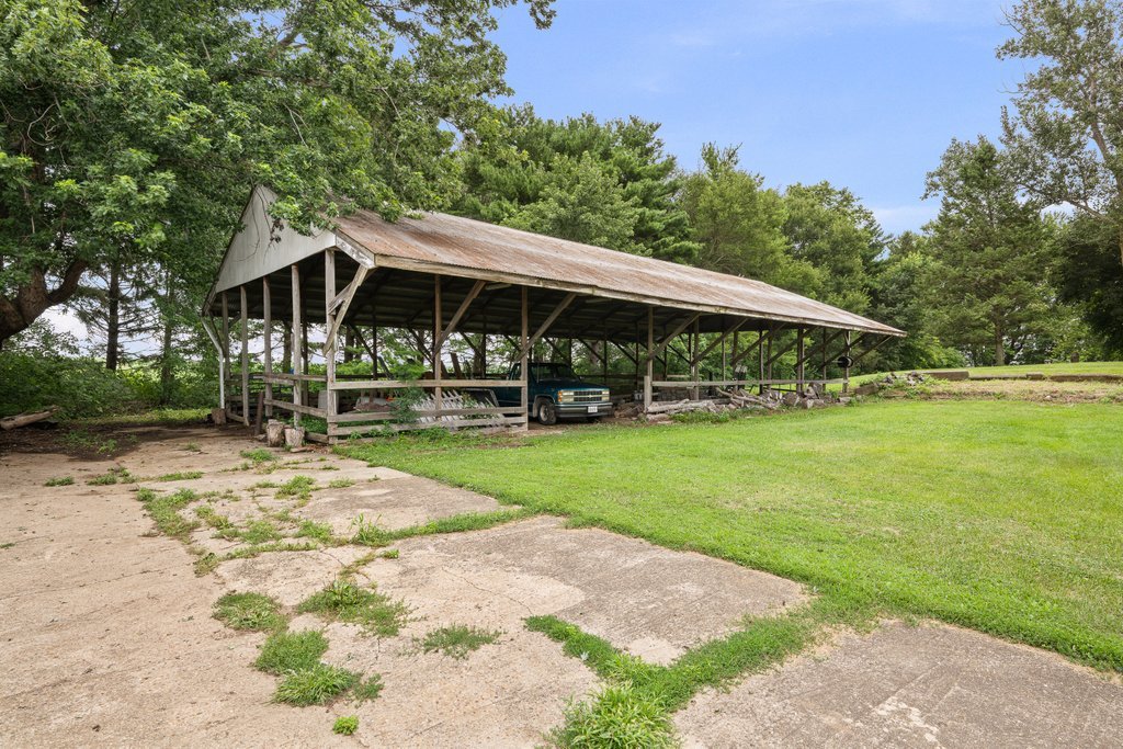 main property photo 50