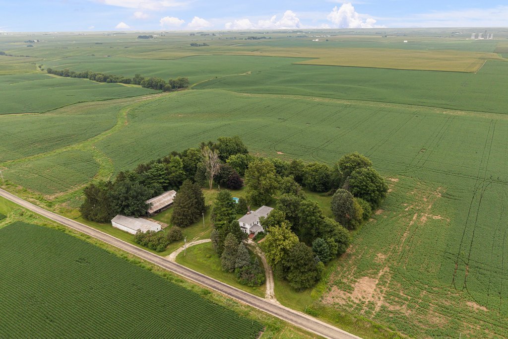 main property photo 59