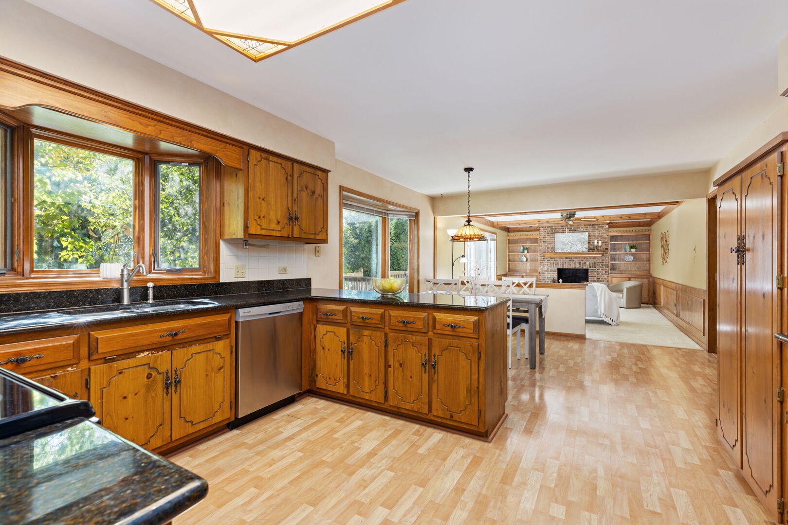 property viewer photo 9