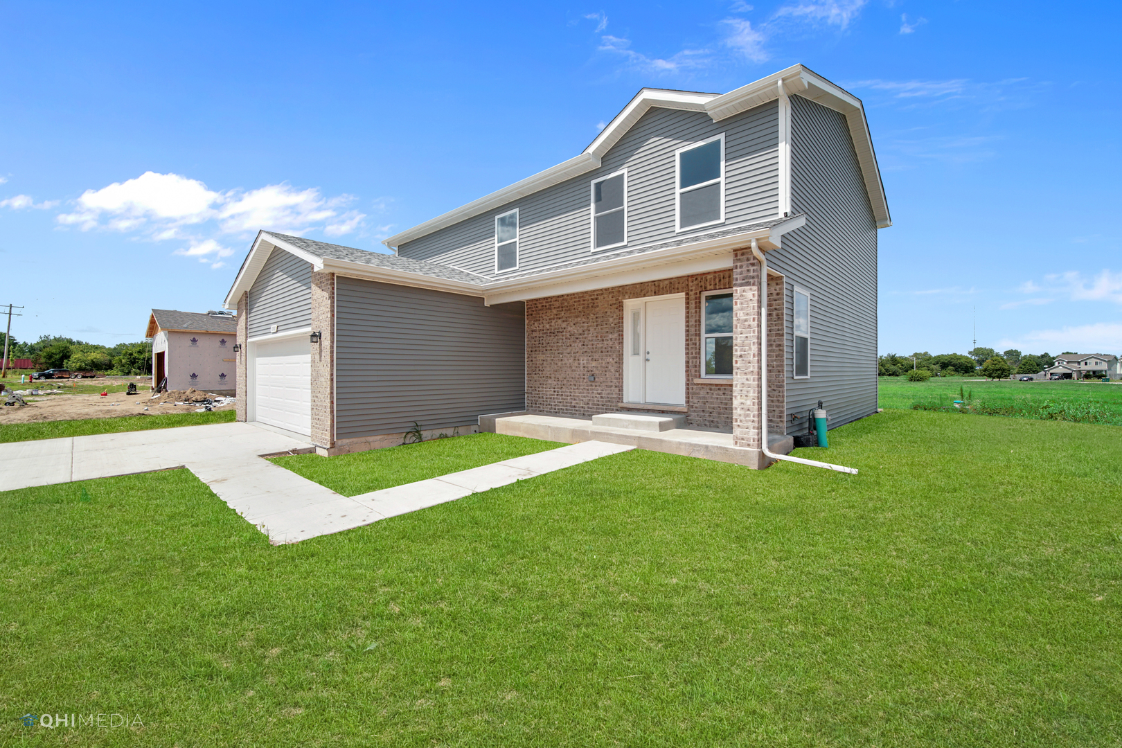 main property photo 30