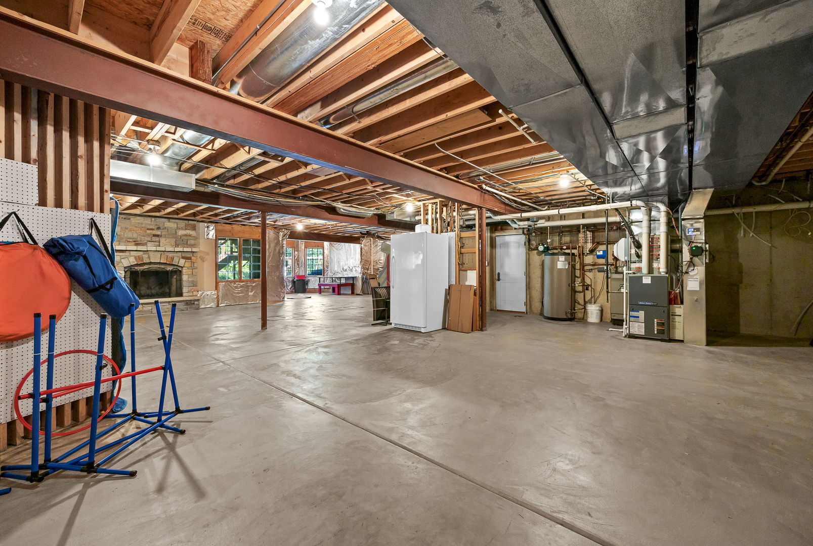 main property photo 37