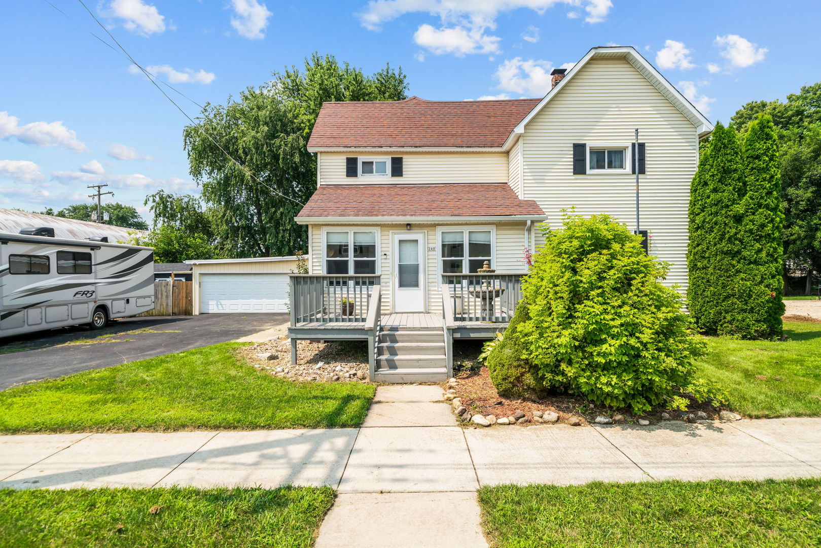 main property photo 47