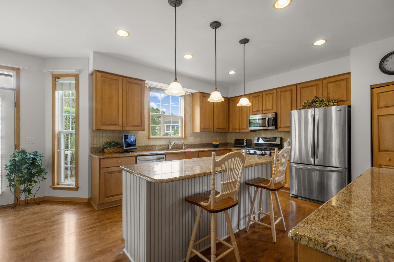 main property photo 10