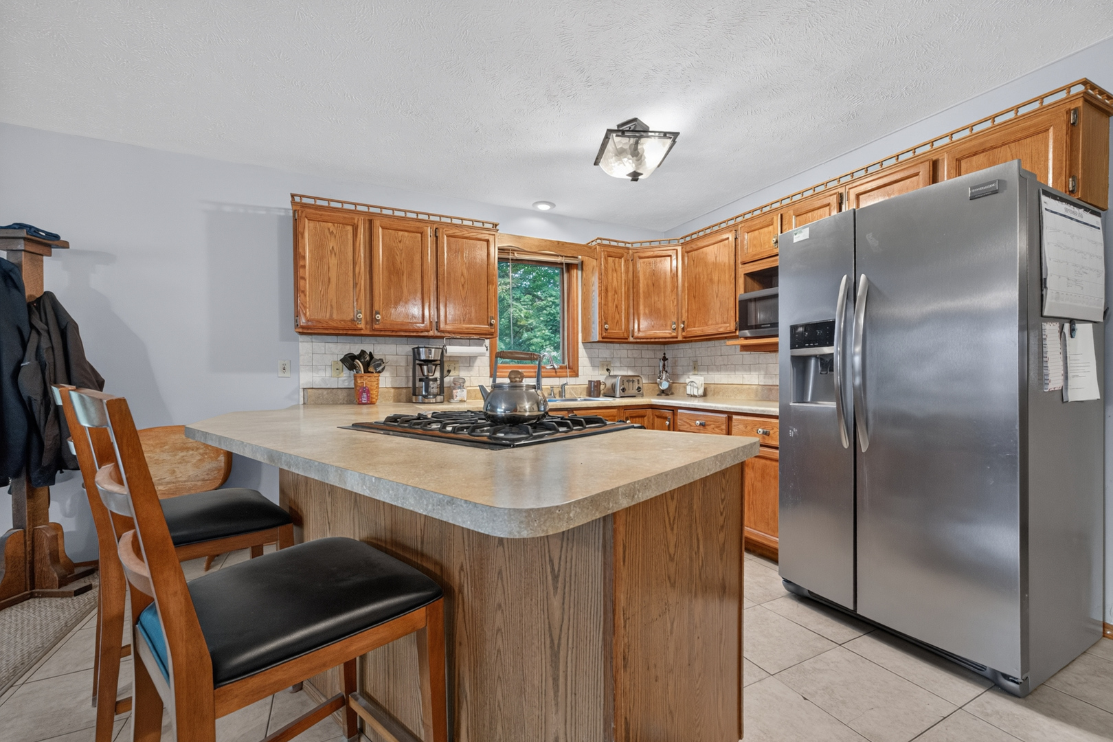 main property photo 6