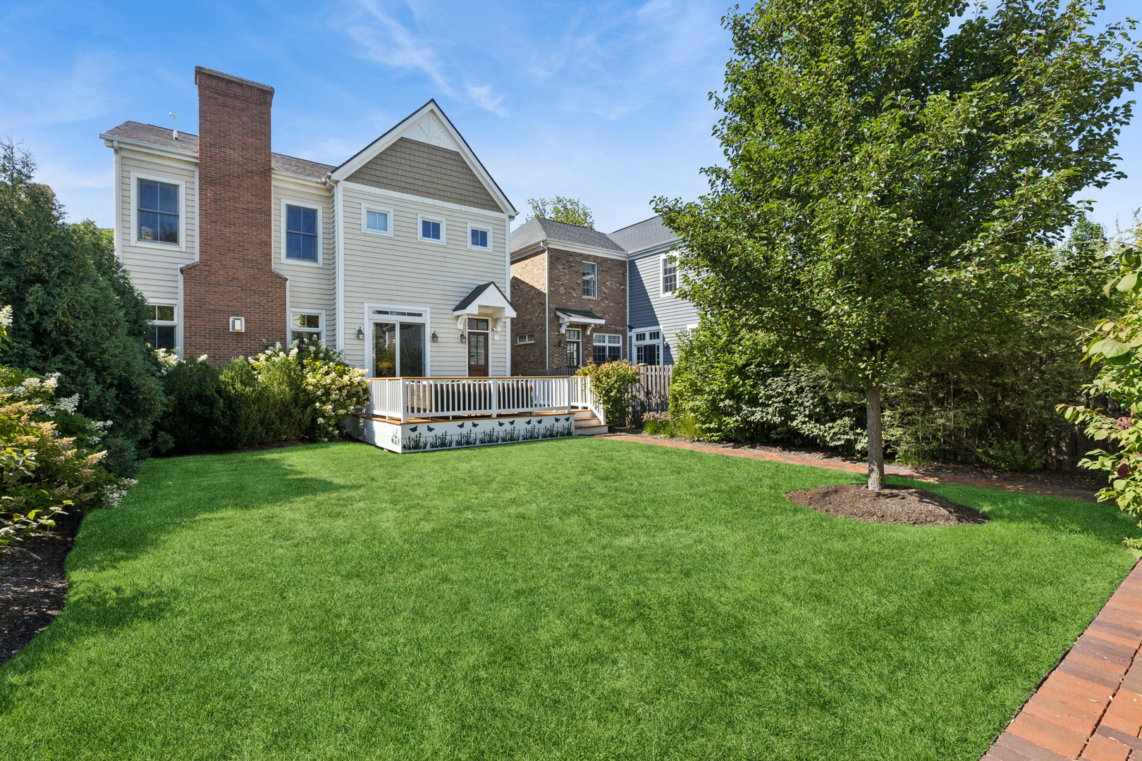 main property photo 23
