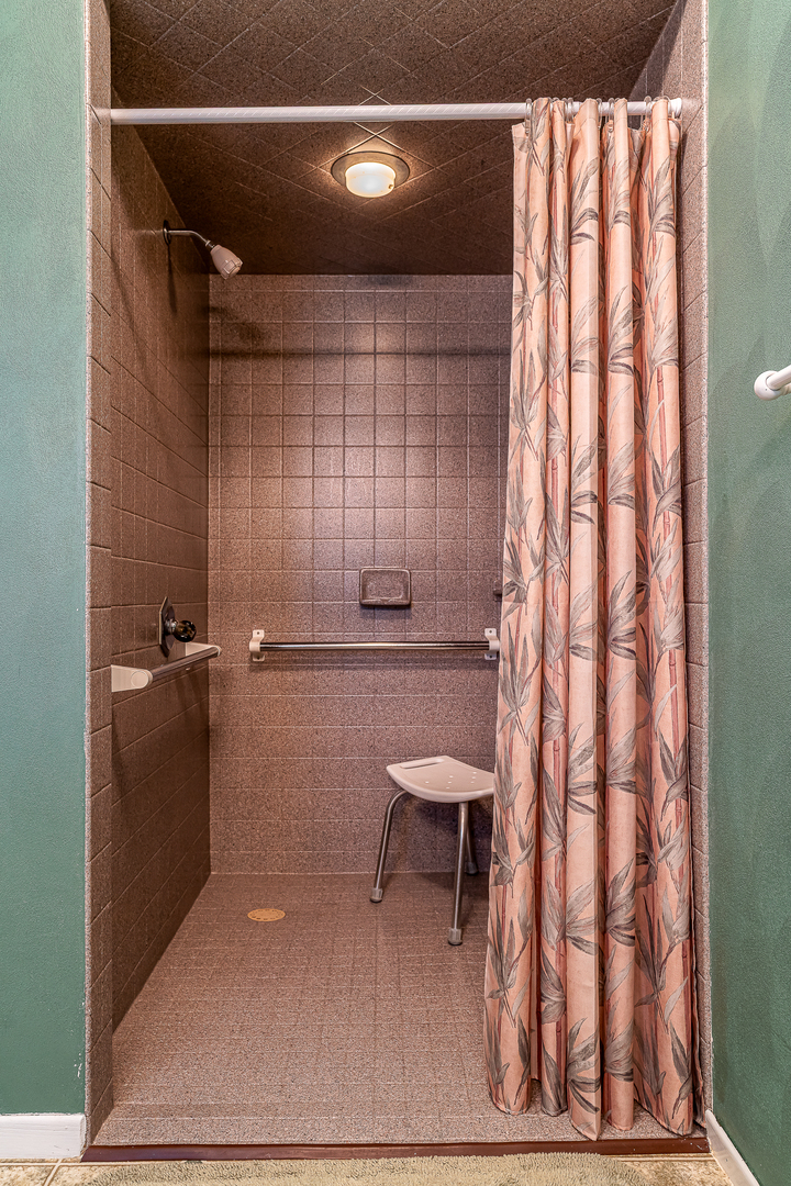 main property photo 19