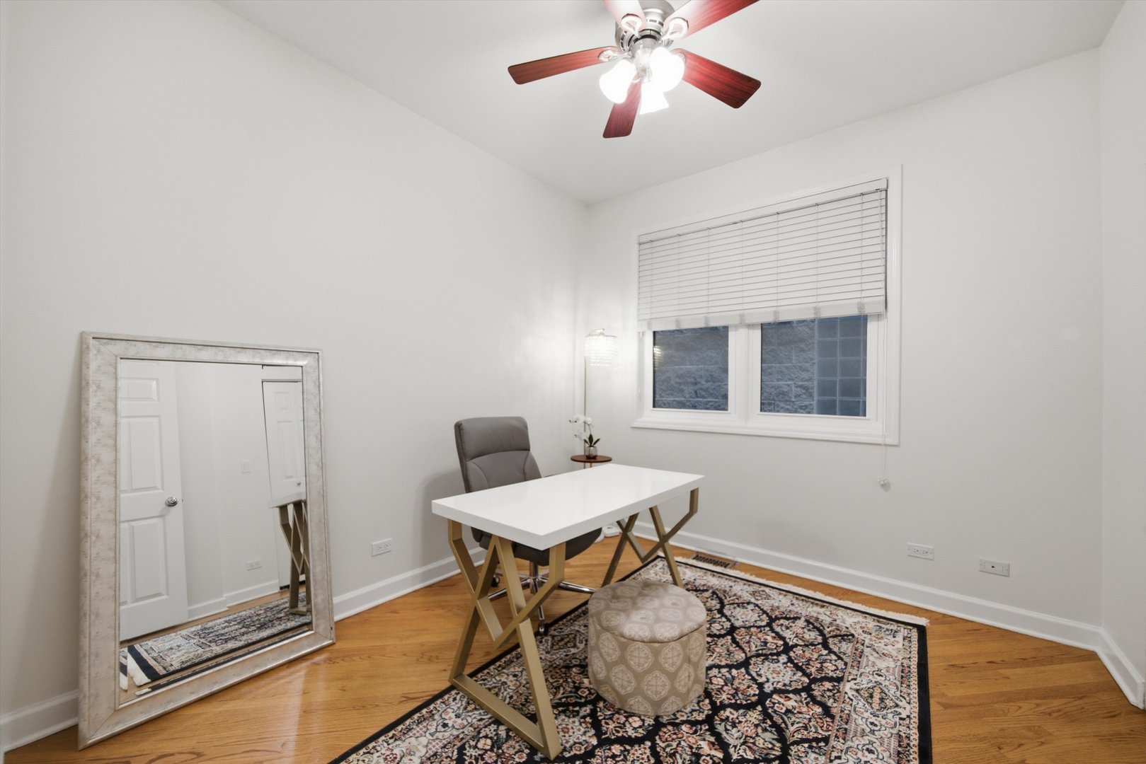 property viewer photo 12