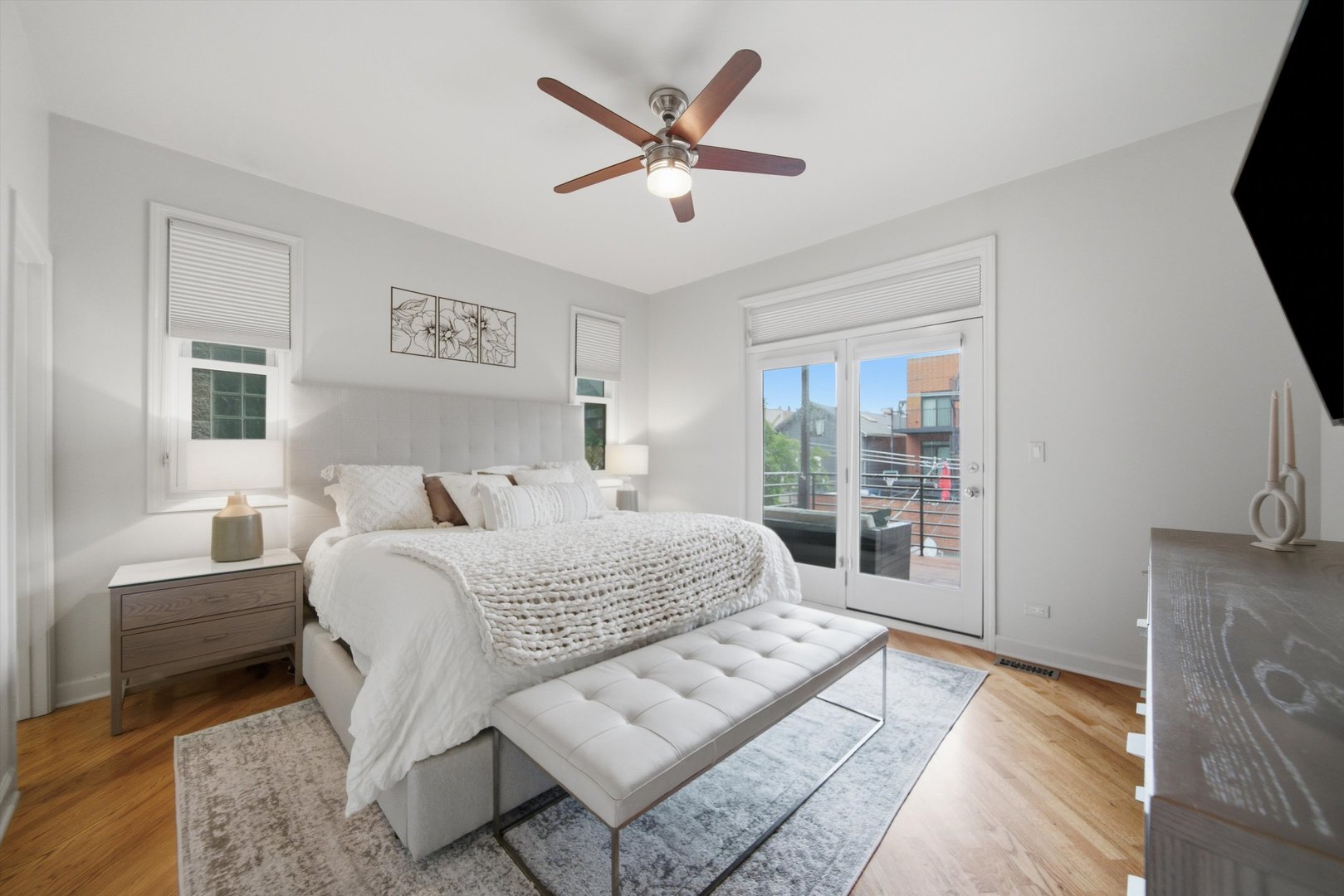 property viewer photo 8