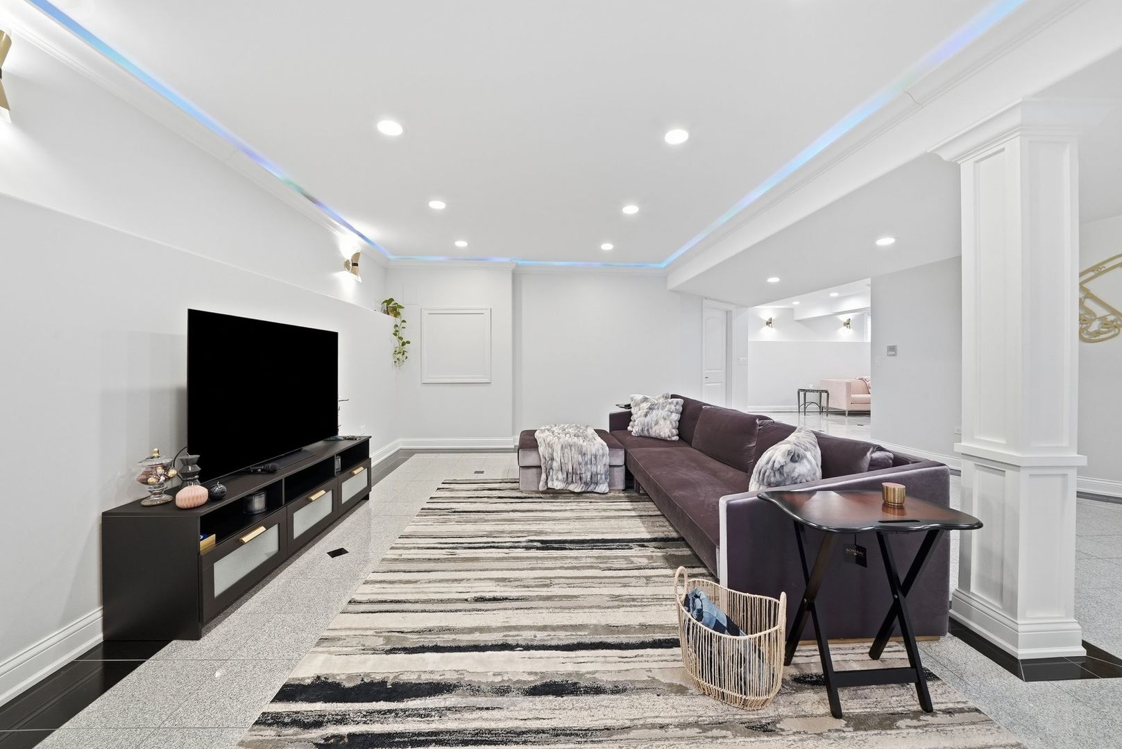 main property photo 60