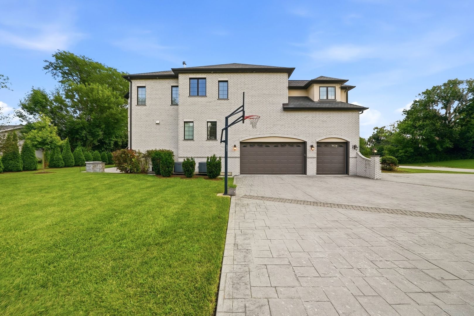 main property photo 74