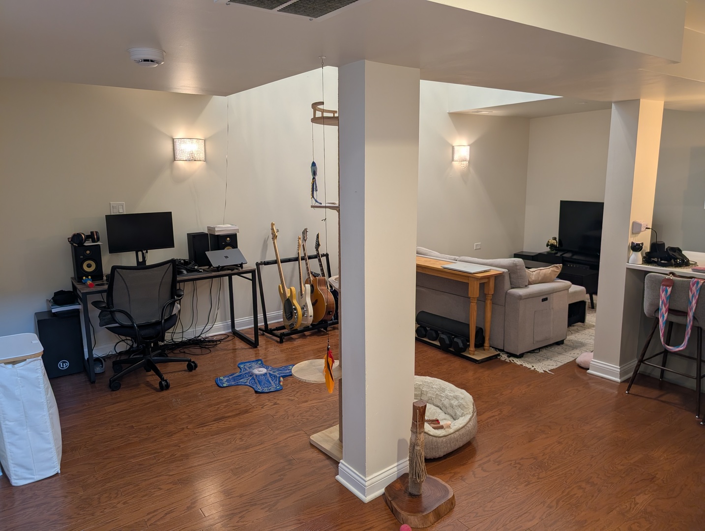 main property photo 18