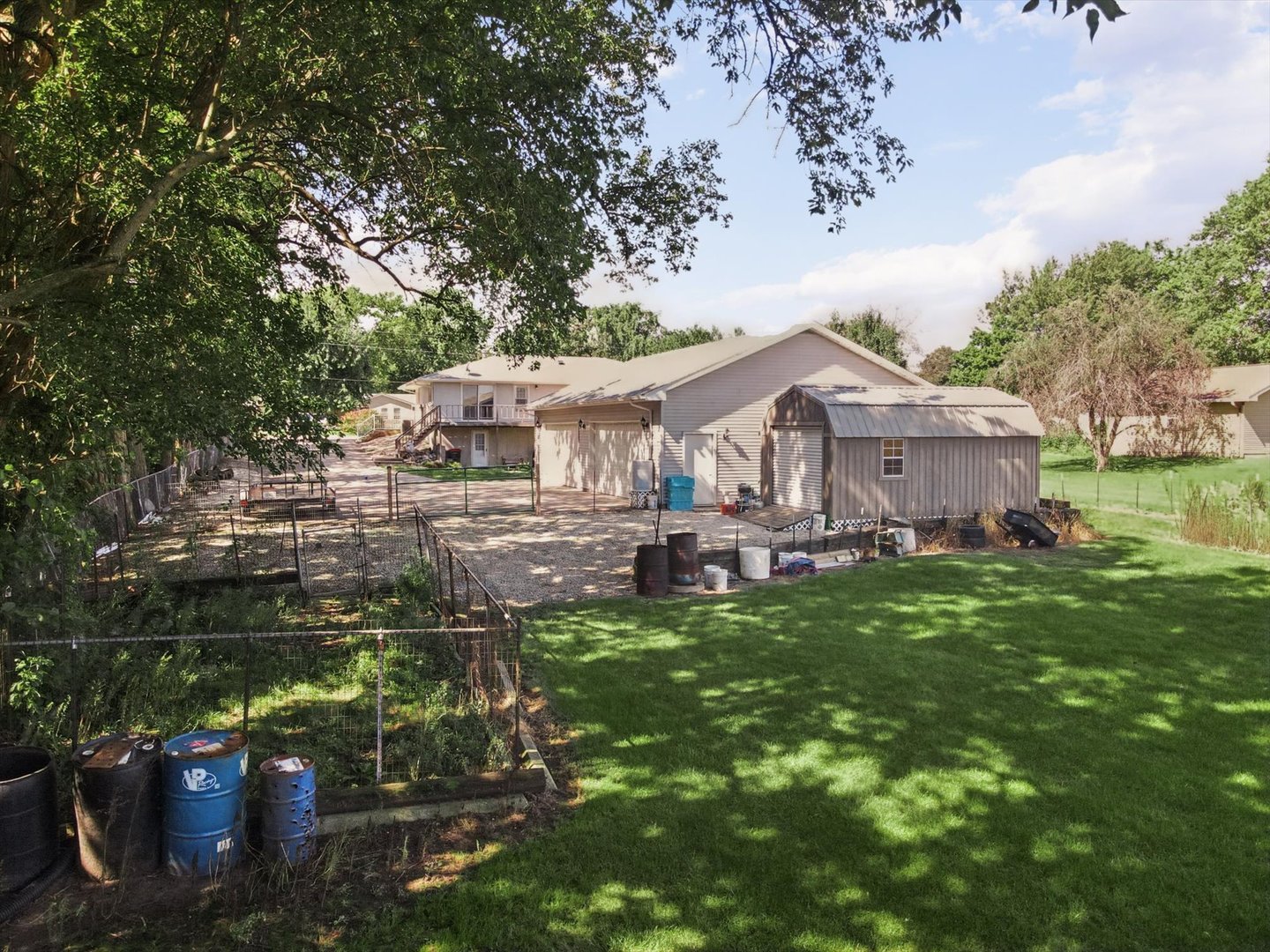 main property photo 44