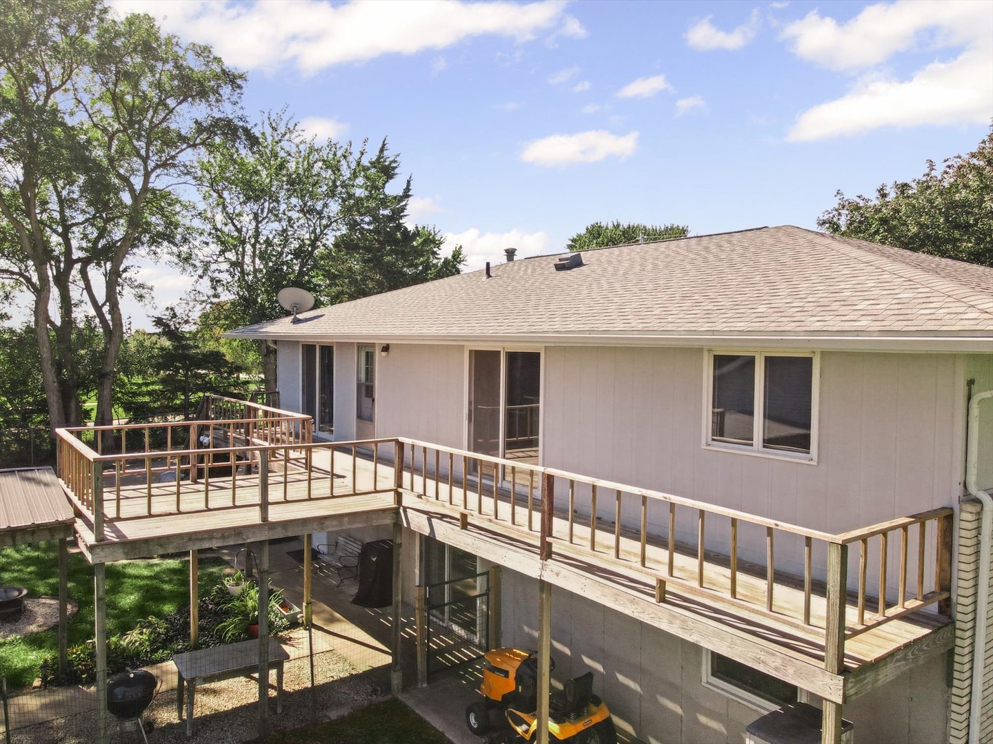 main property photo 47