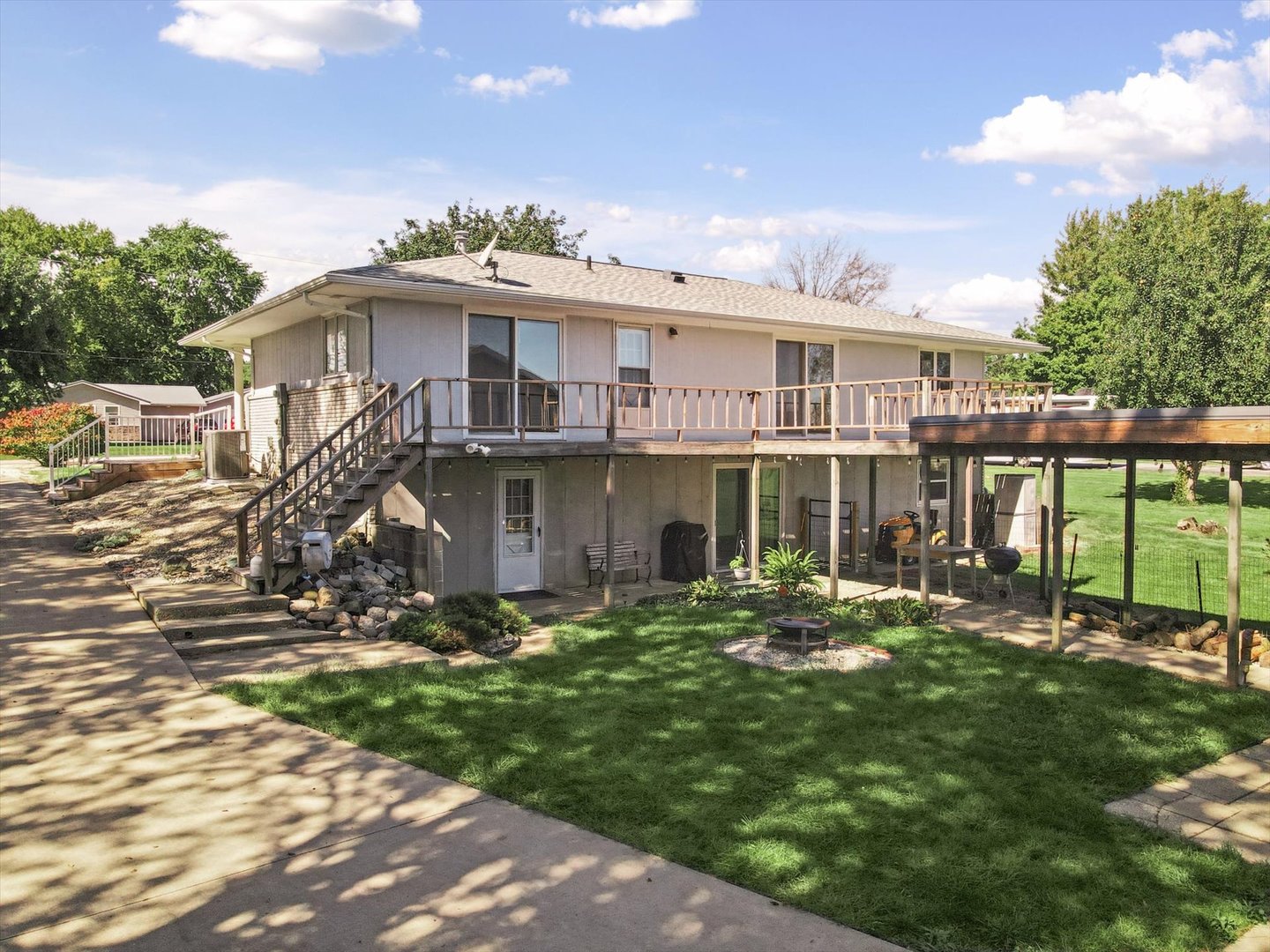 main property photo 51