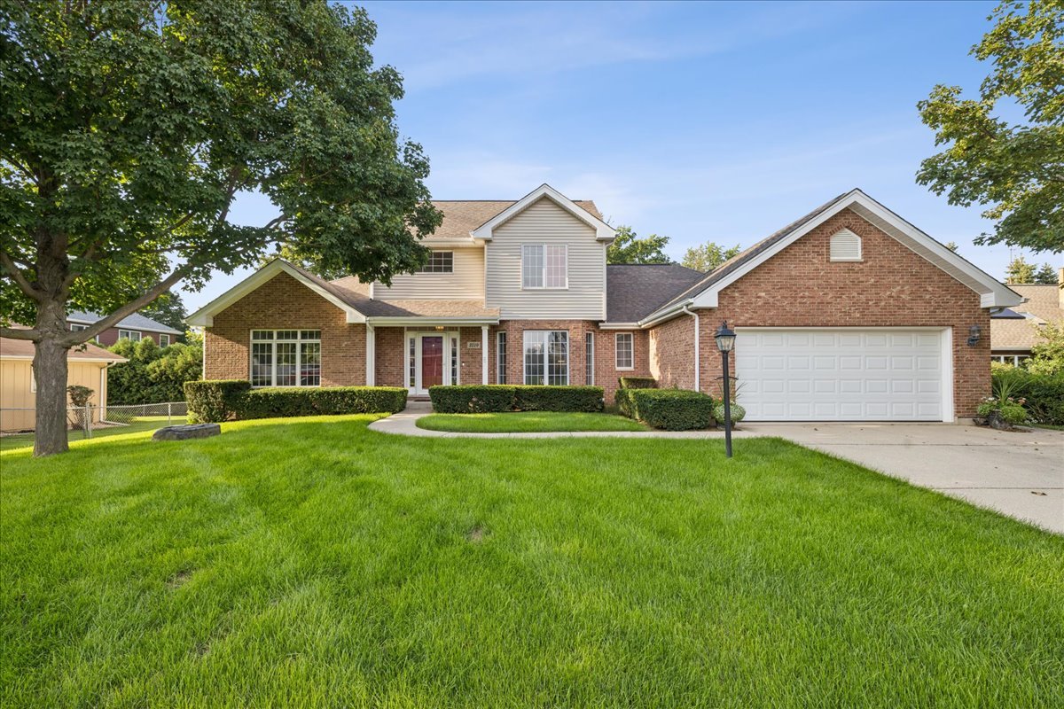 main property photo 23