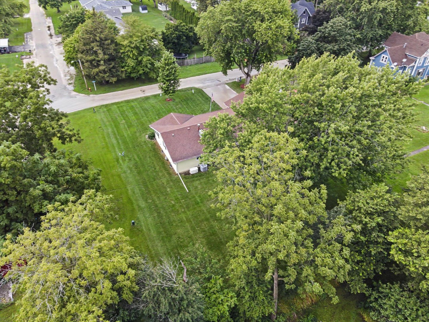 main property photo 53