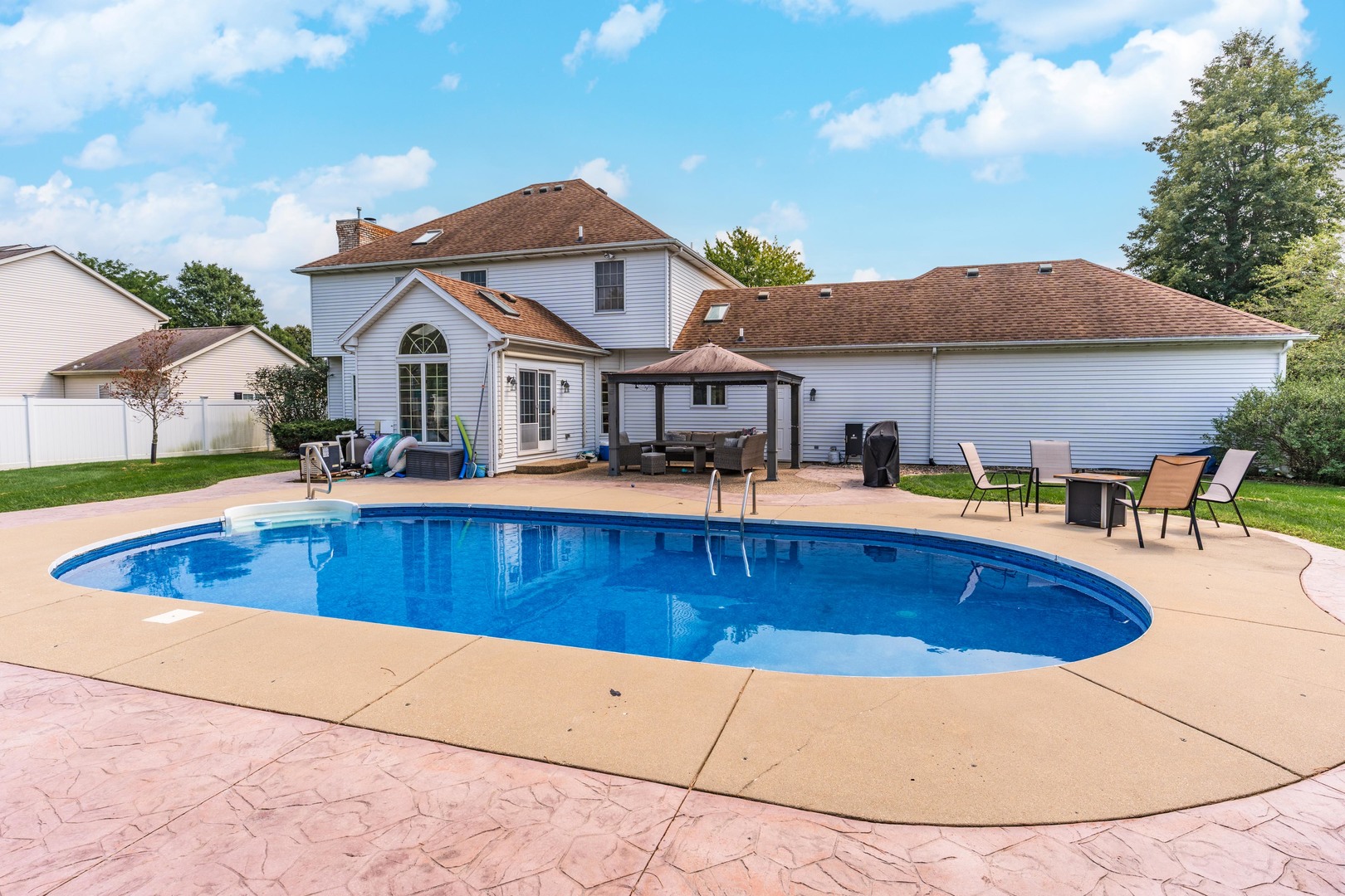 main property photo 59