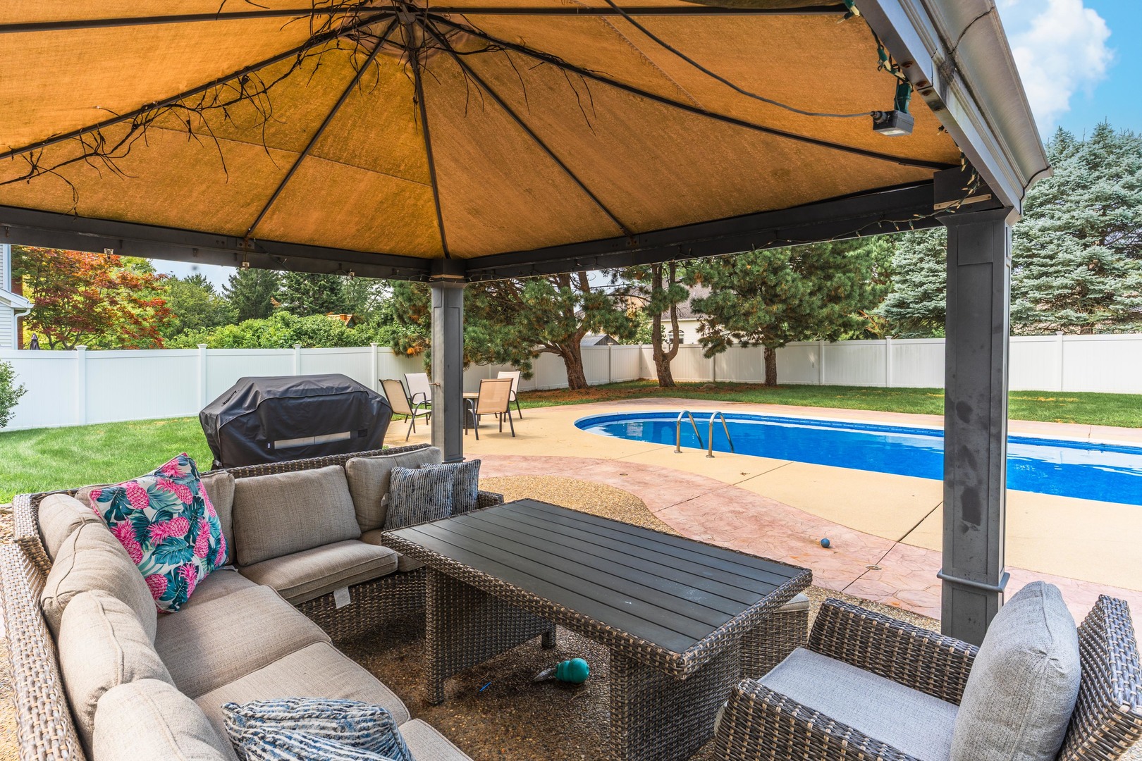 main property photo 65