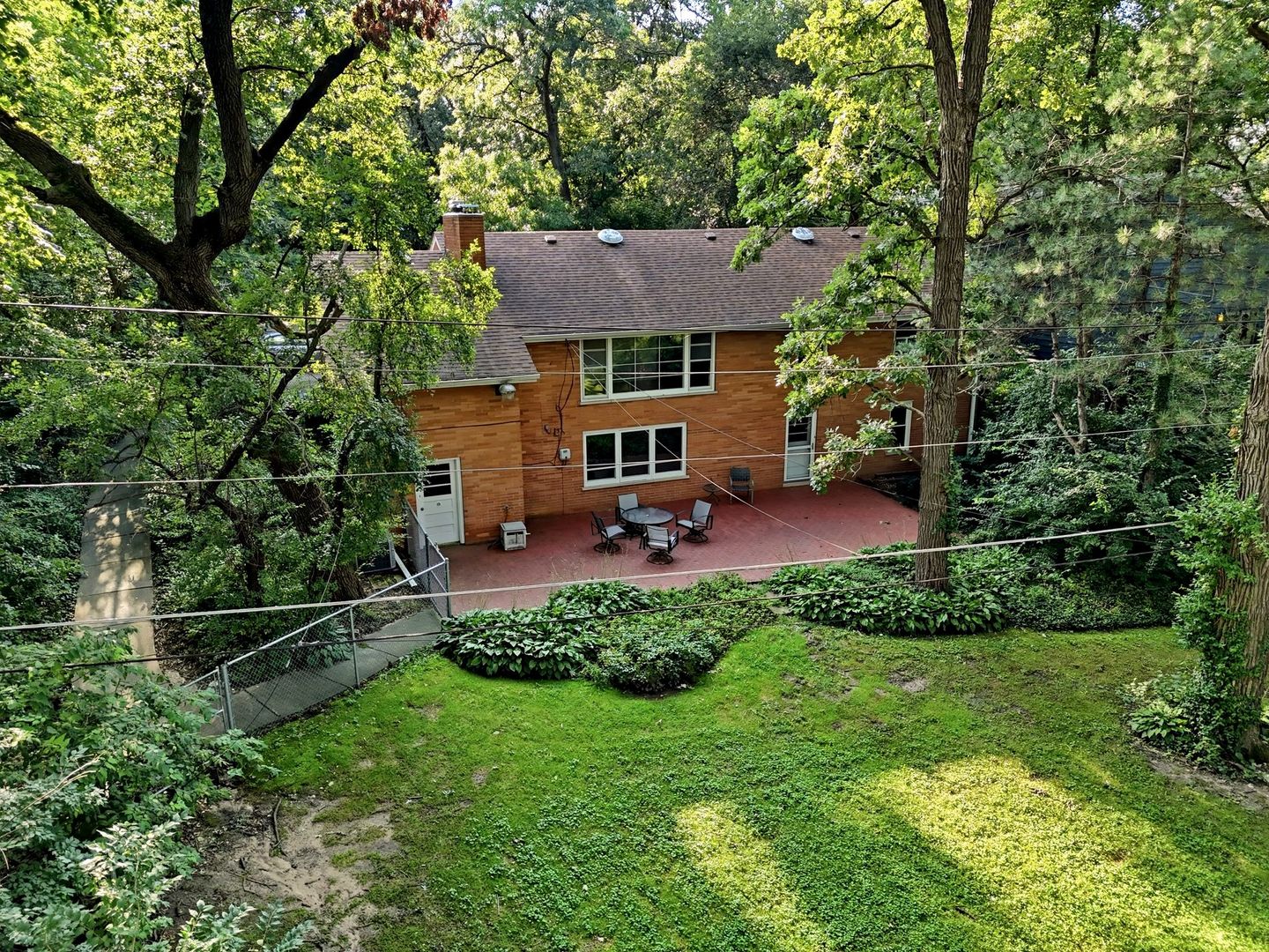 main property photo 9
