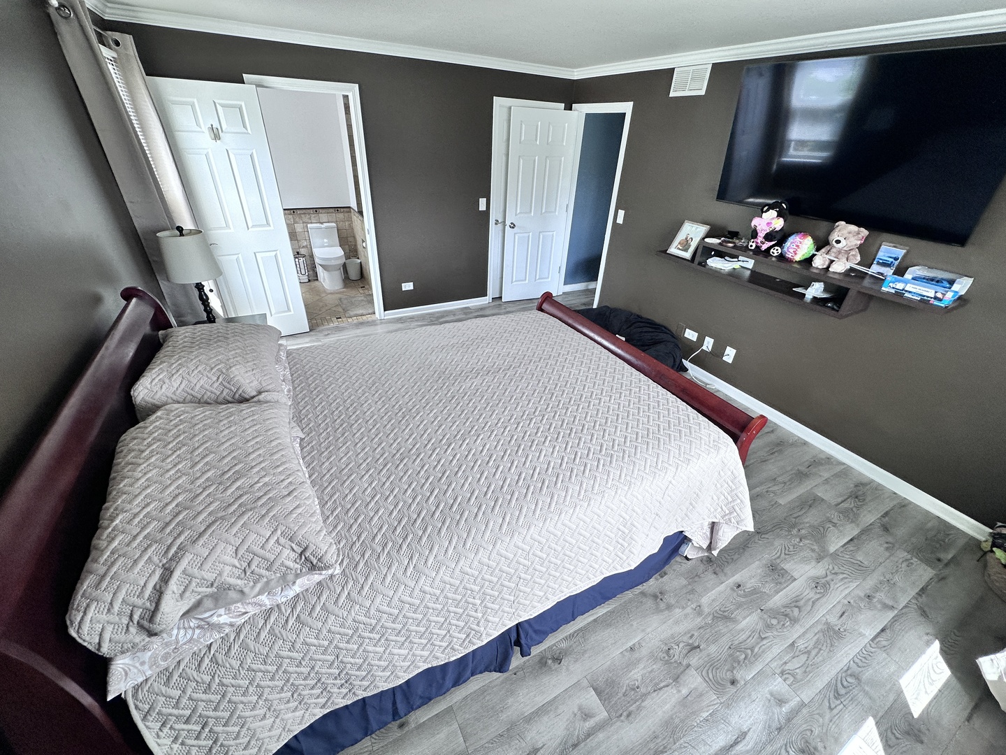 main property photo 6
