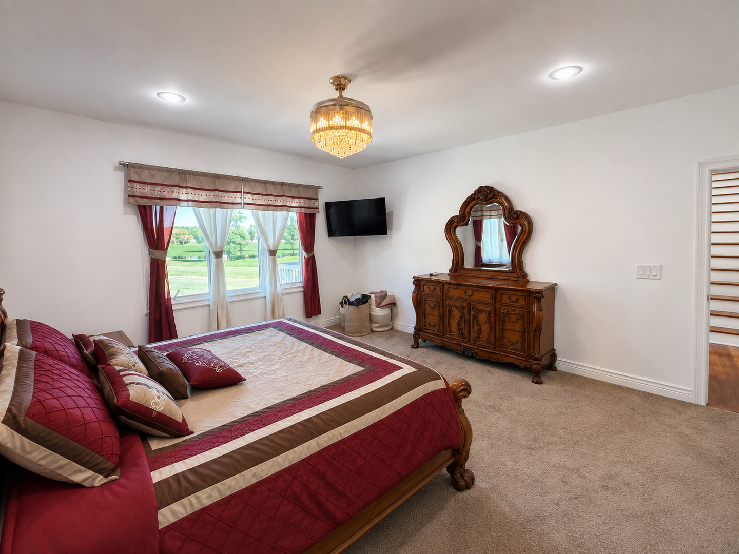 main property photo 27