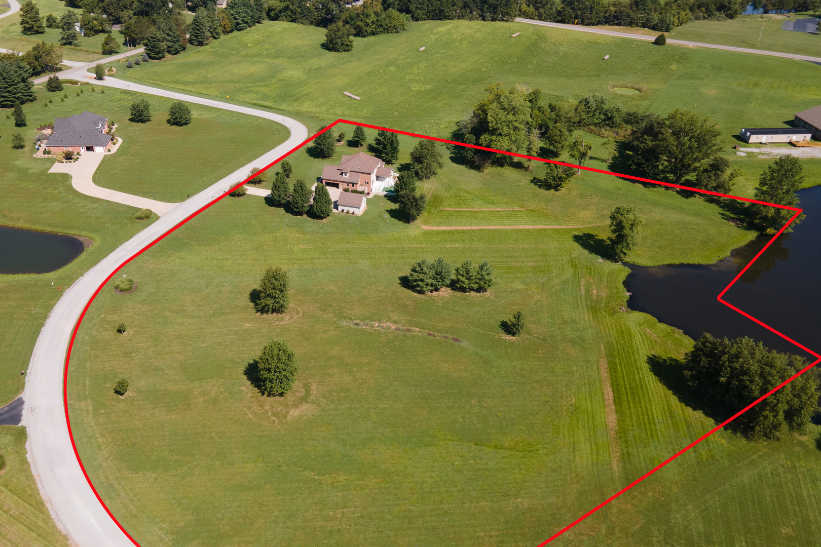 main property photo 45
