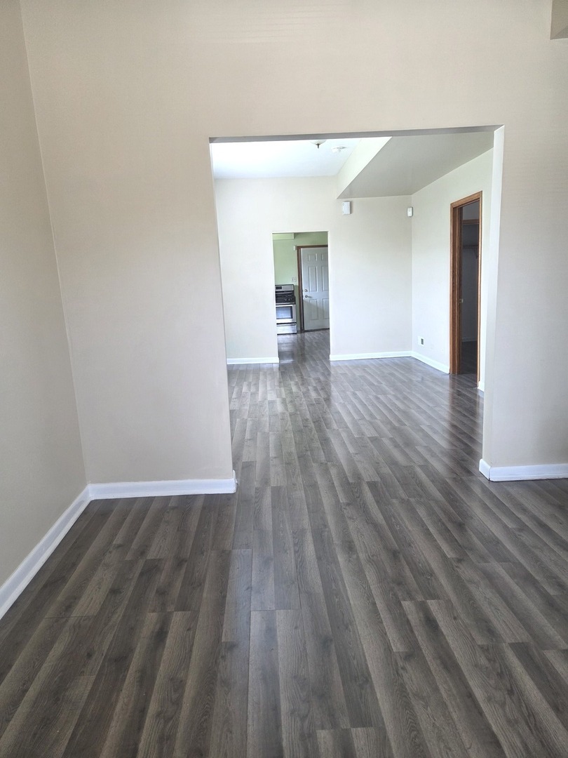 property viewer photo 4