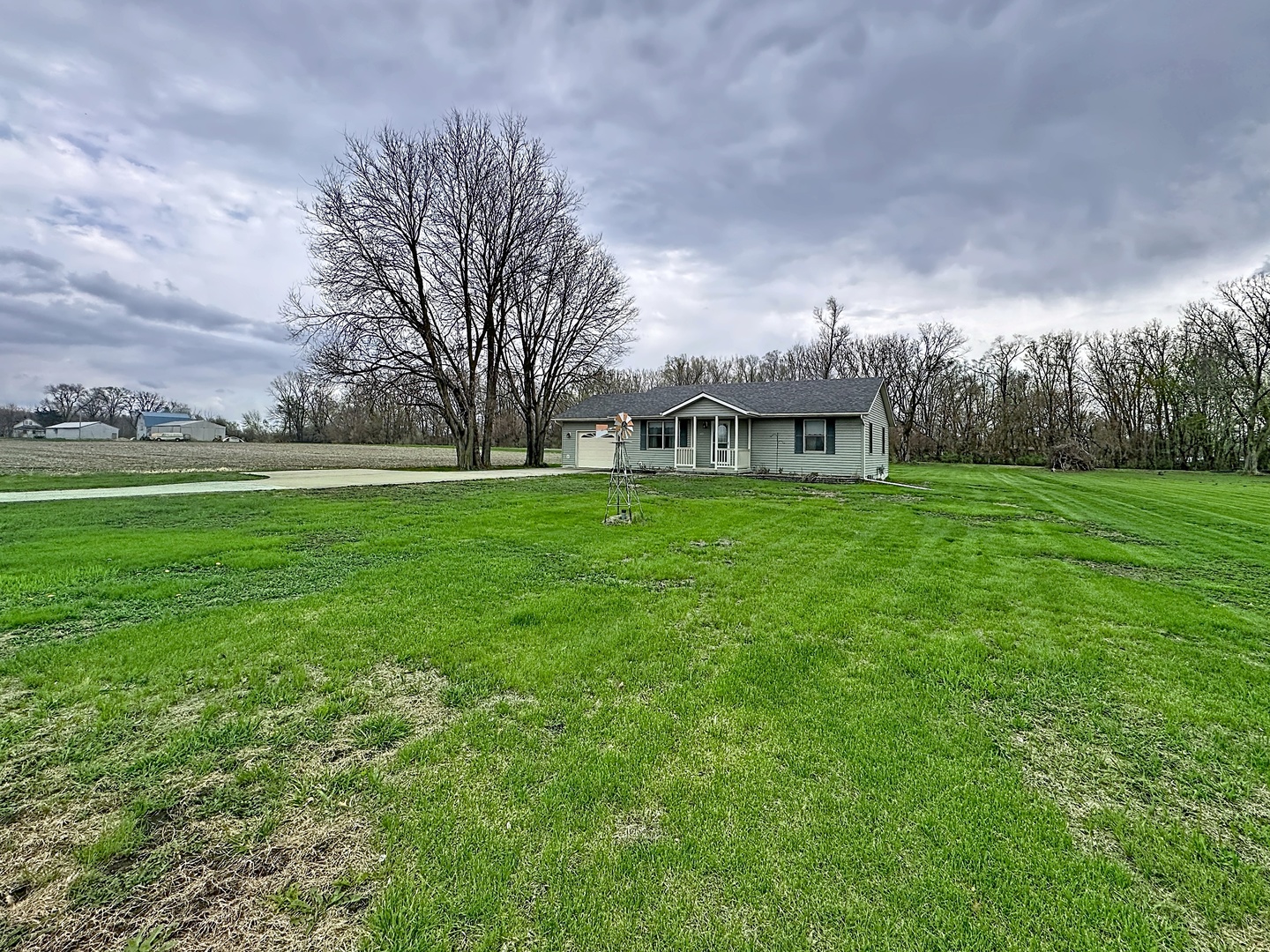 main property photo 3