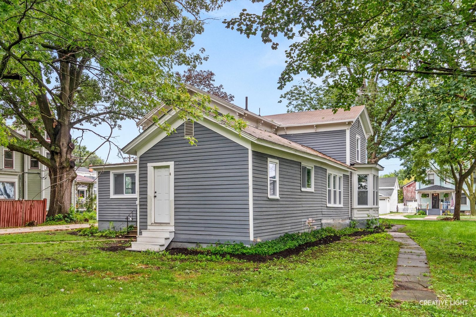 main property photo 17