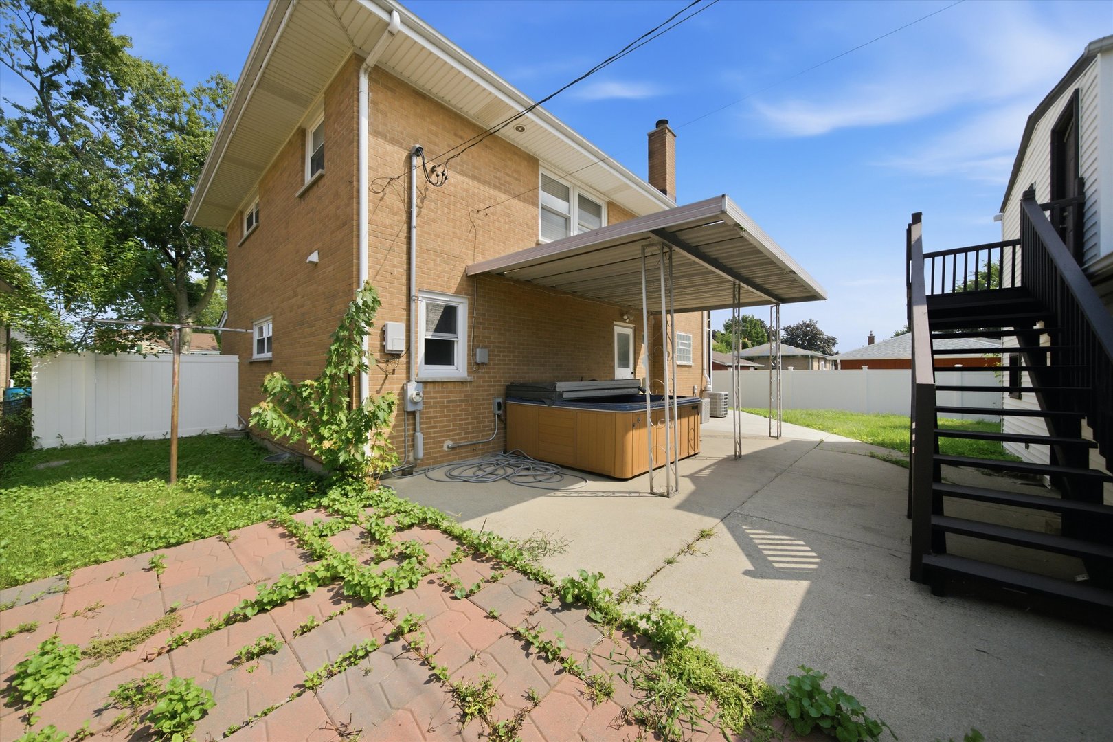 main property photo 37