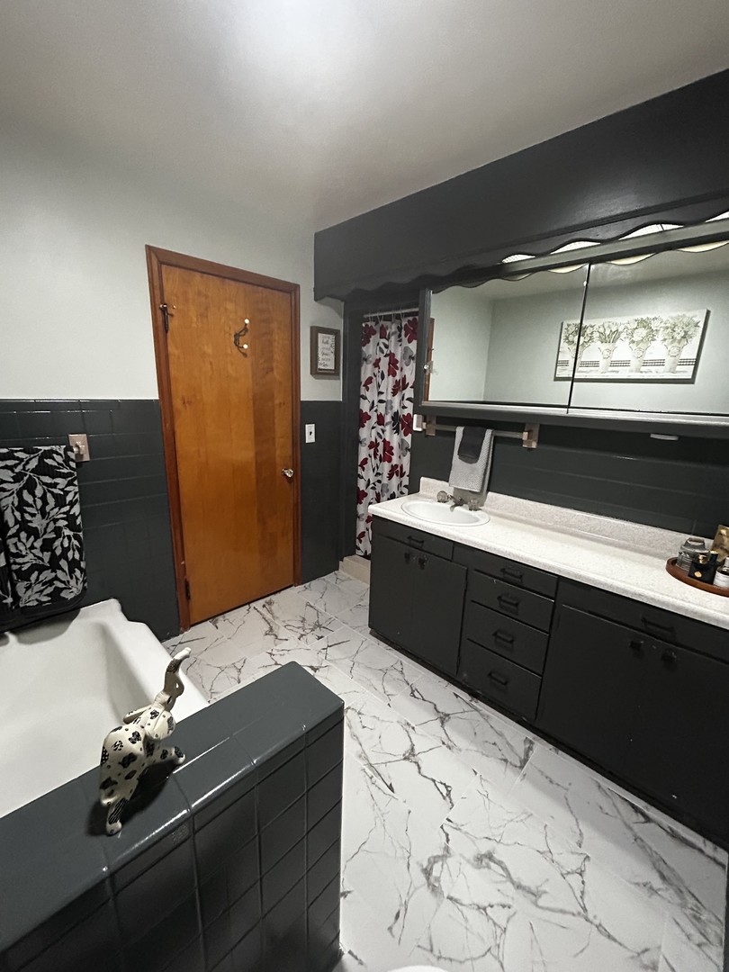 property viewer photo 16