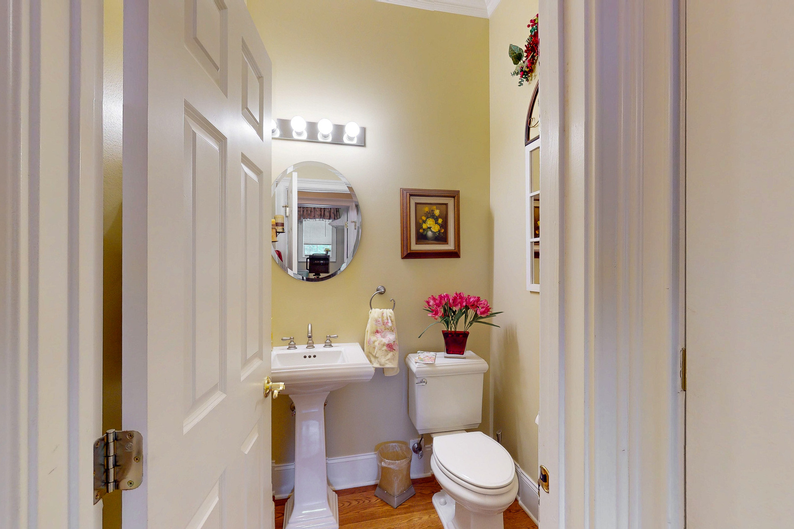 main property photo 28
