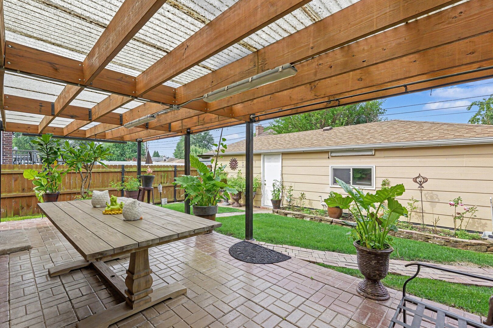 property viewer photo 12