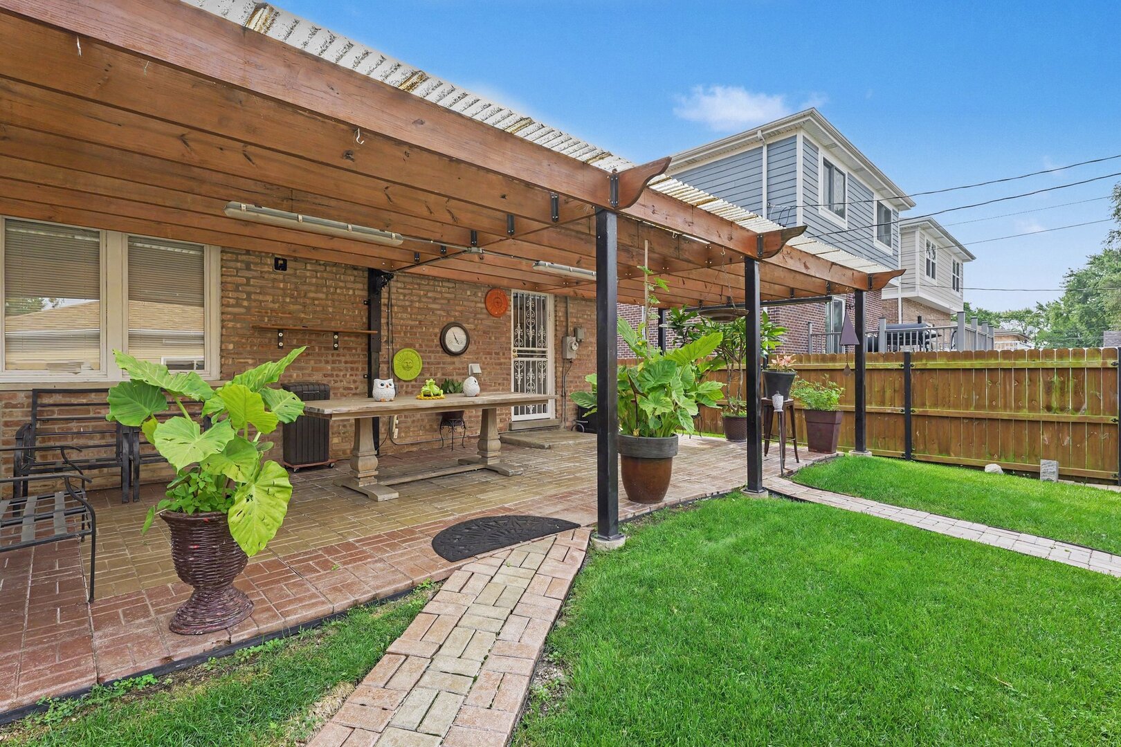 property viewer photo 14