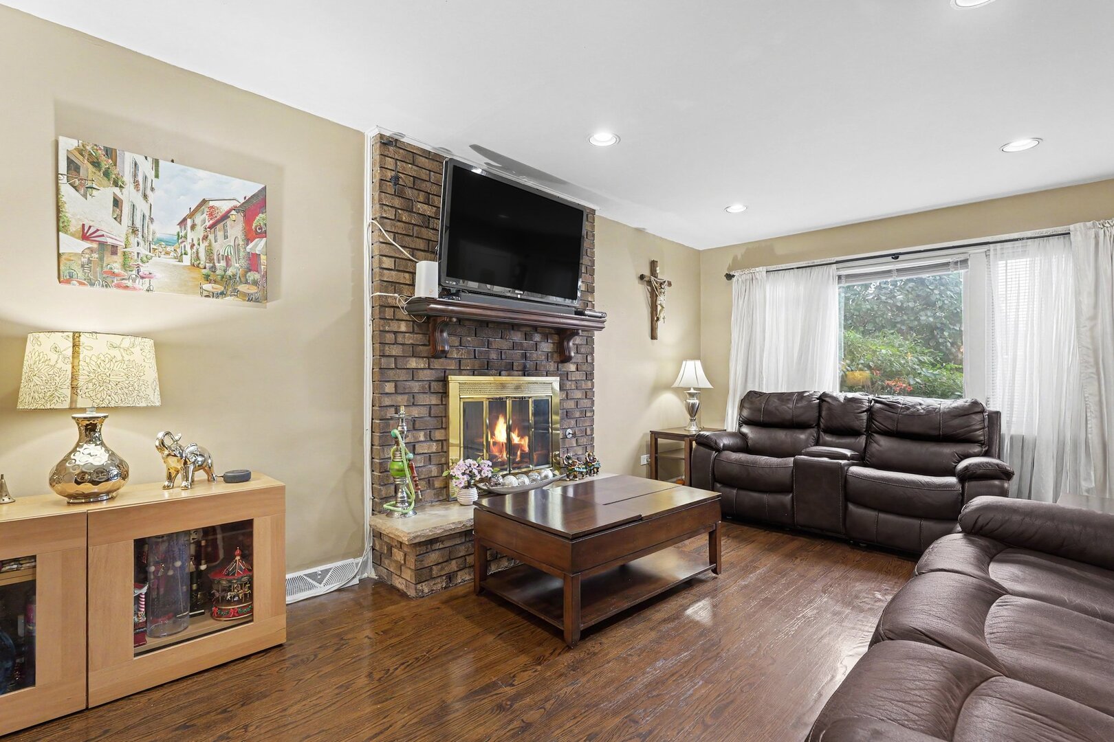 property viewer photo 3