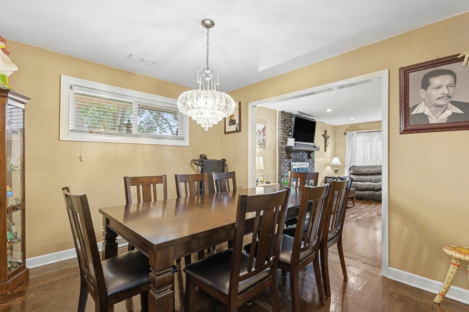 property viewer photo 5