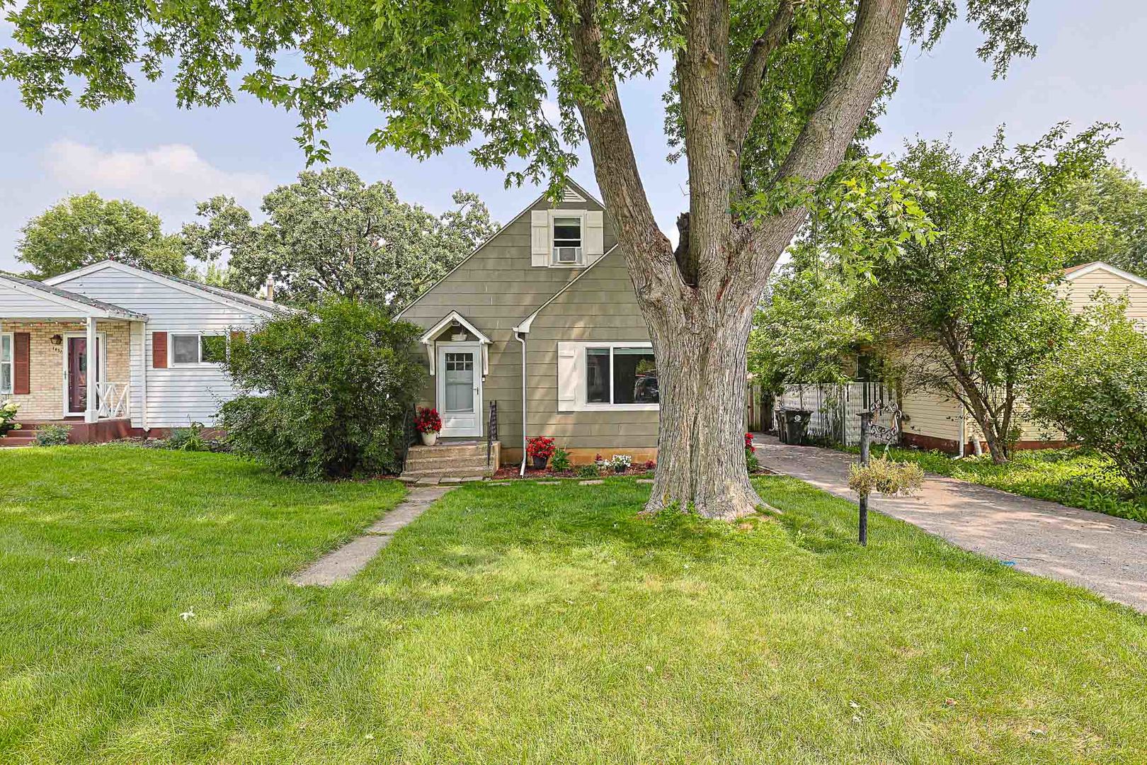 main property photo 3