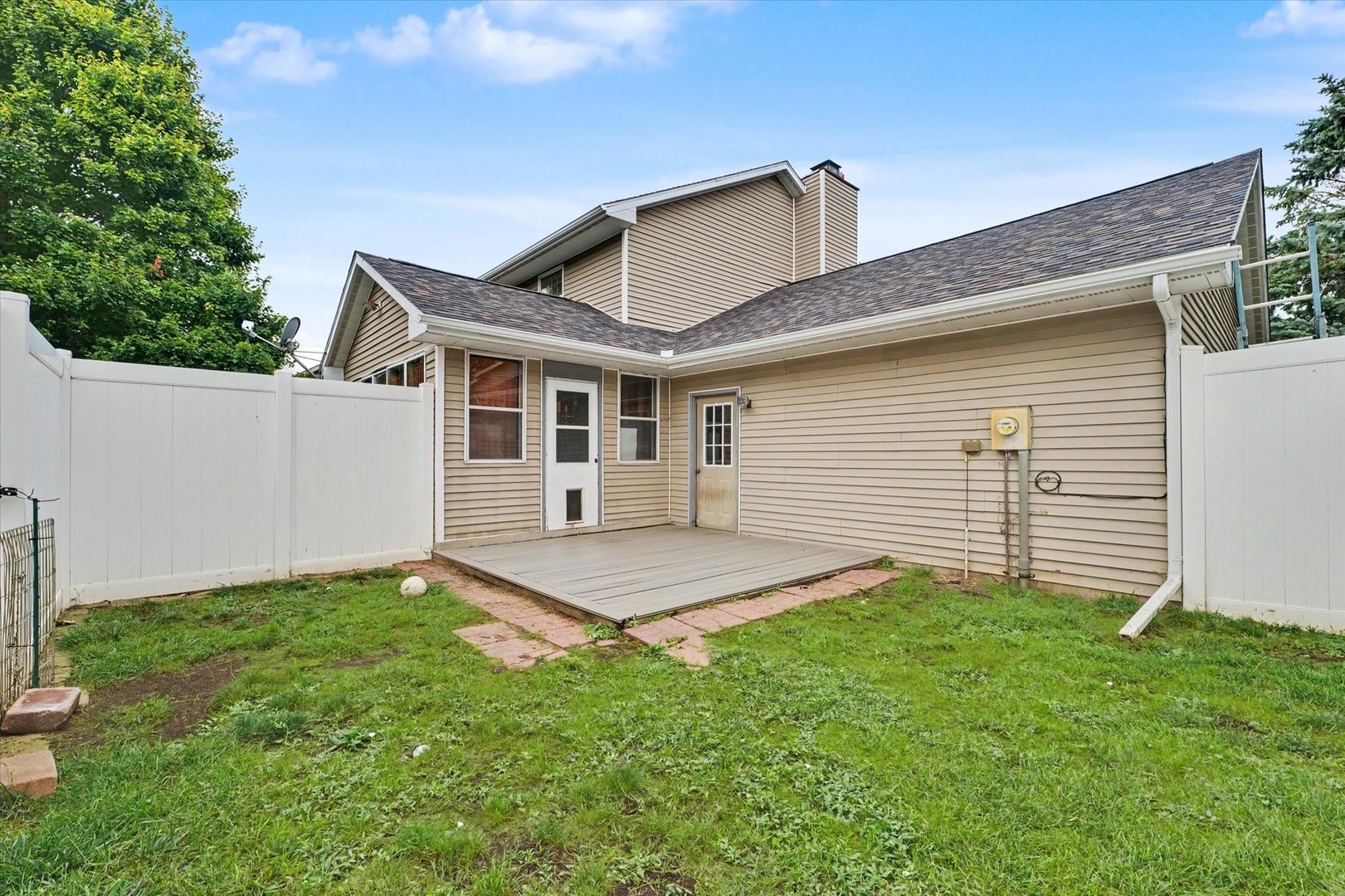 main property photo 42